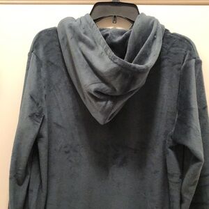 NWT 32 degrees Heat hooded robe